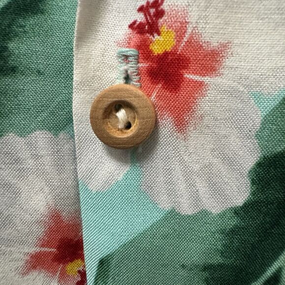 Paradise Found Womens Medium Teal Red Hibiscus Hawaiian Shirt Short Sleeve - Picture 4 of 5